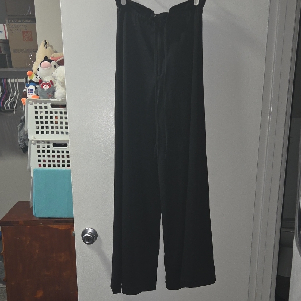 Black Wide-Leg Pants